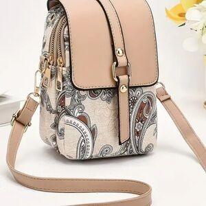 Elegant Paisley Beige Crossbody Bag